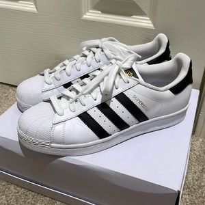 Adidas Superstar